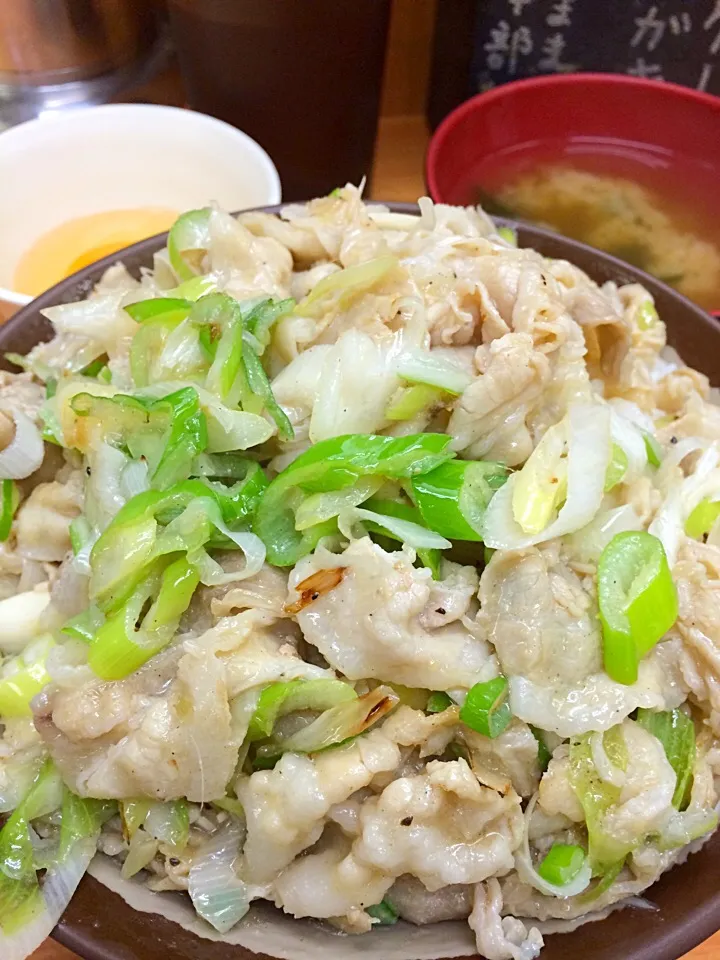 吉祥寺どんぶりの豚丼(塩しょうが) 600円（≧∇≦）|ふなふなさん