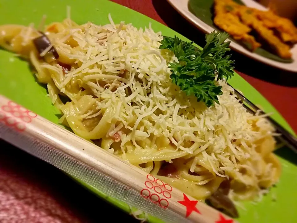 Snapdishの料理写真:fettucini carbonara|Dyah Uswatun Khasanahさん