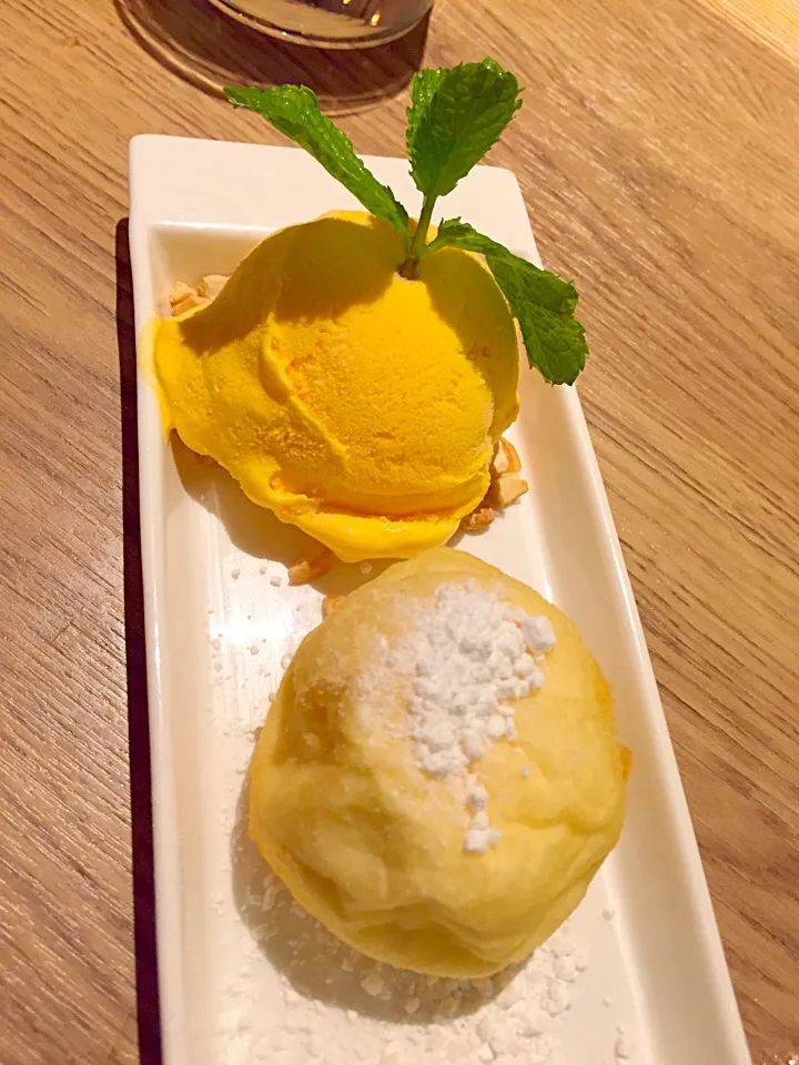 Soufflé ball with ice cream|Sky Blueさん