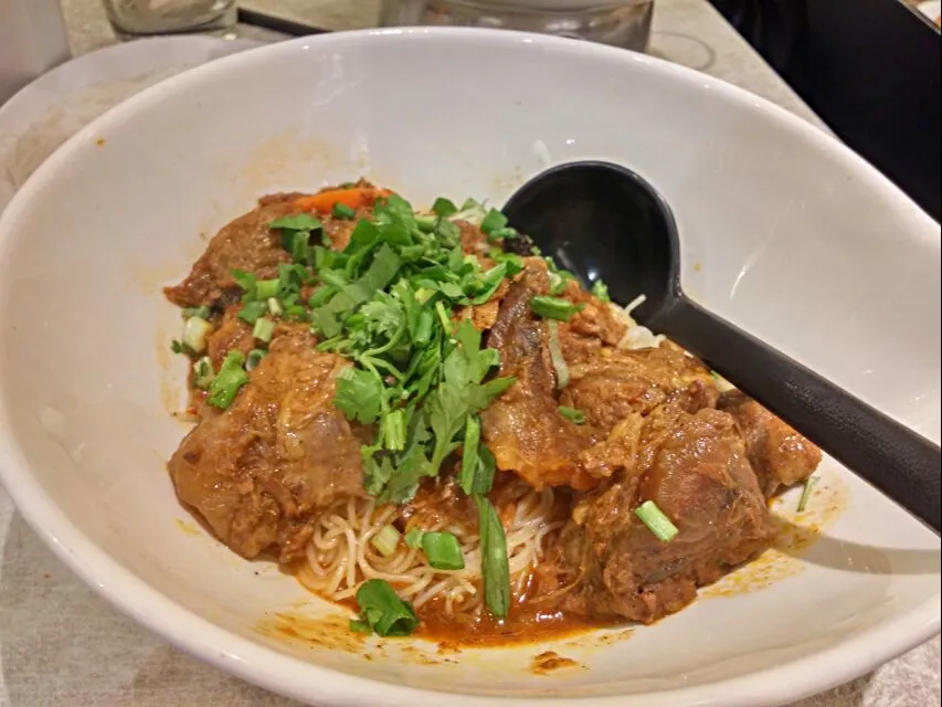 Bun Bo Kho - Vietnamese Stewed Beef with Rice Vermecili|FooDin'sさん