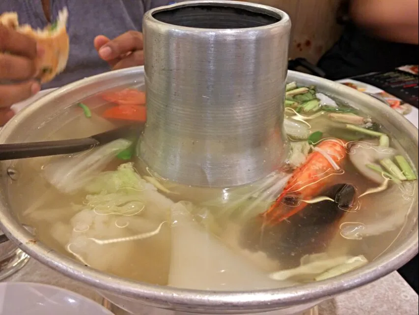 Lau Hai San - Vietnamese Seafood Hotpot|FooDin'sさん