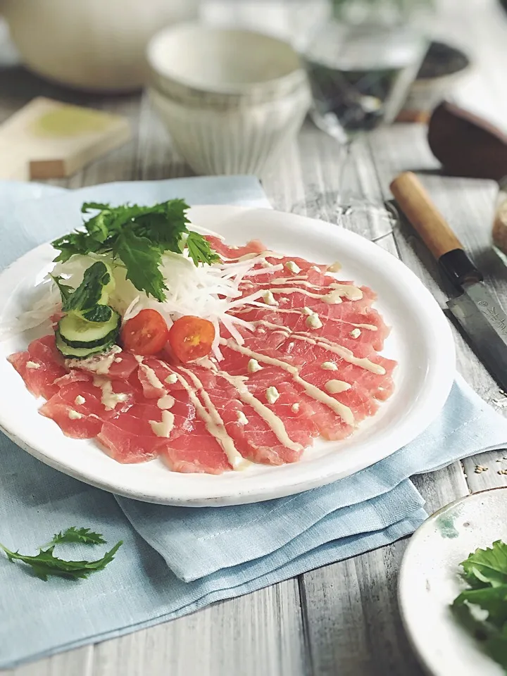 Tuna carpaccio sesame and wasabi sauce|rick chanさん