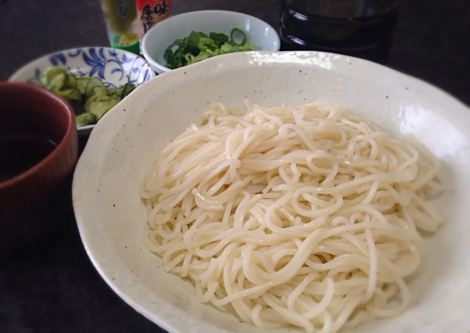 単身赴任の昼ごはん 冷や麦|ぽんたさん