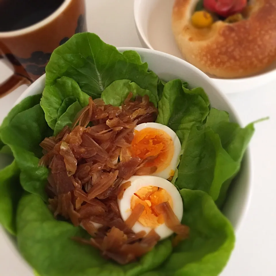 Snapdishの料理写真:サラダ。夏野菜カレーパン|nozomiさん