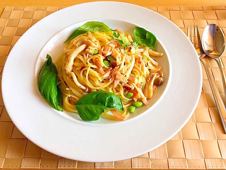 枝豆とぶなしめじのパスタ🍝|あうあうぶーさん