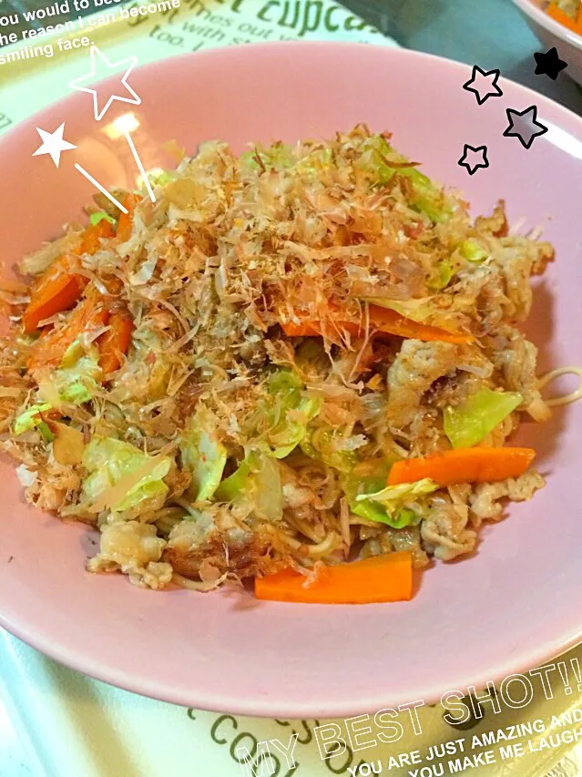 Snapdishの料理写真:体調不良で夜ゴハンはそうめんチャンプルー(´◡`๑) ♡|cotocotoさん