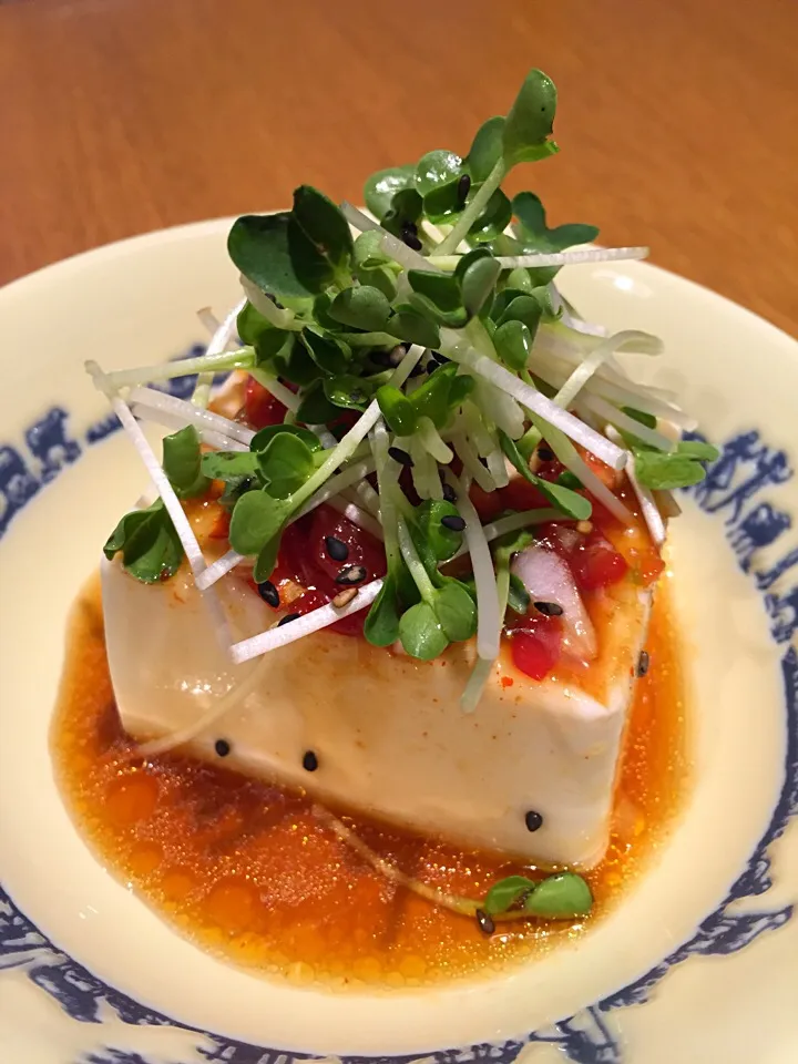 優雨さんのトマト🍅入焼肉のタレを冷奴|まつださんさん