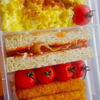 breakfast box #scrambled eggs #spanish ham & cheese sandwich #fishfingers|Bg Sinさん