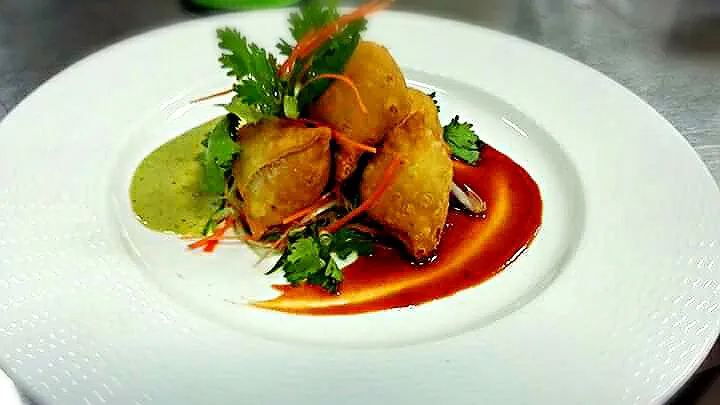 Samosa by Indian chef.|mawlay gueさん