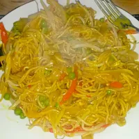 Vegetable chow mein & curry sauce|Judy Mauleさん