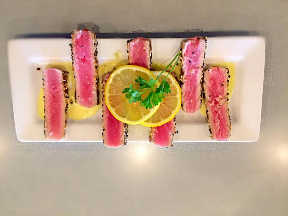 Ahi Tuna- @ the Crab house PORT ANGELES, WA|alex mayburyさん