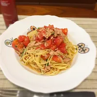 Snapdishの料理写真:トマトのツナの和風冷製パスタ|加藤絵里さん