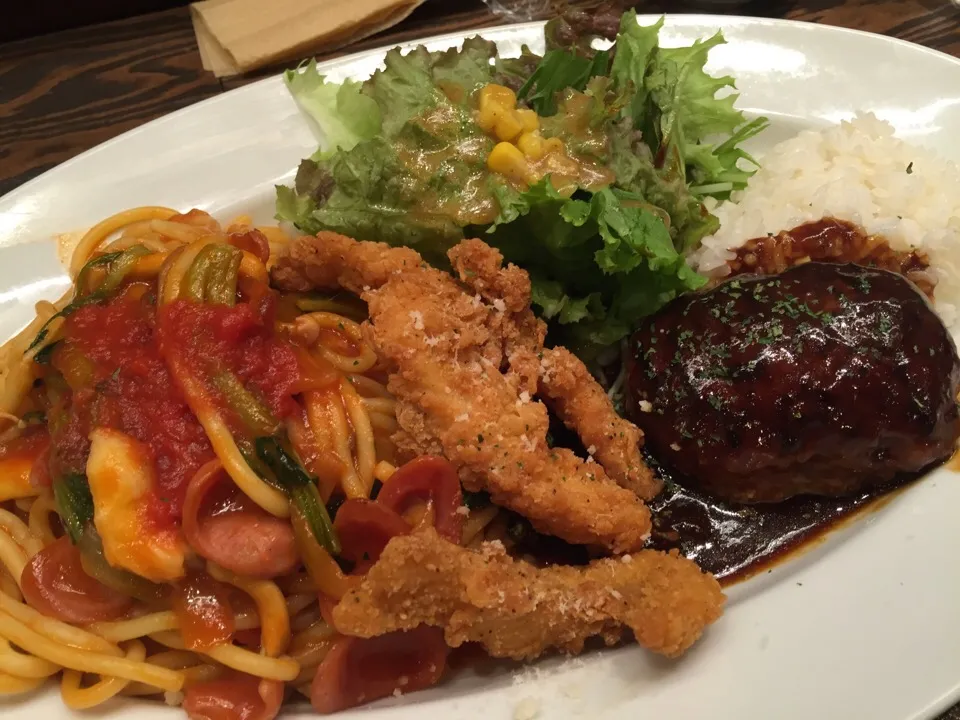 Snapdishの料理写真:日替わりワンプレートランチ|KOMAさん