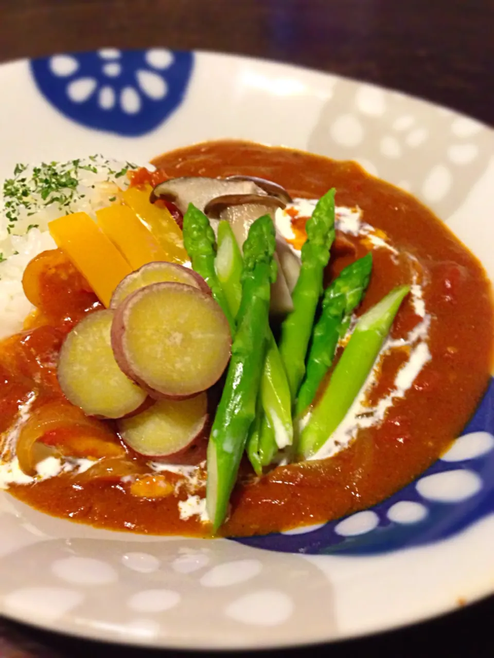 バターチキンカレー蒸し野菜トッピング❤️夏バテ気味でもカレーはうまい❤️|miiiーna"さん