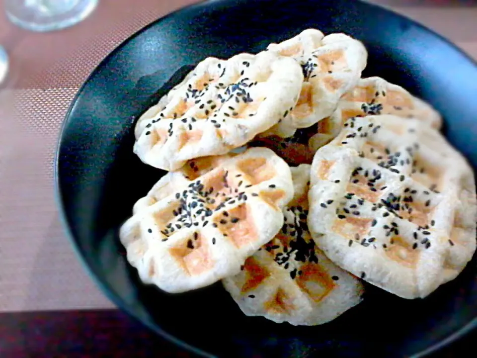 Oregano n Sesame Bread (cooked in waffle maker) 🍵☕🍴|🌼 Pooja's Kitchenette 🌼さん