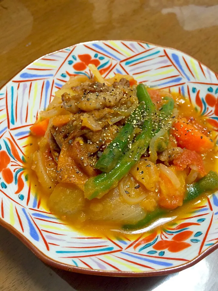 トマトの水煮缶入り肉じゃが|みっちんさん