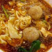 Snapdishの料理写真:lohun baso pangsit|Wise Guyさん