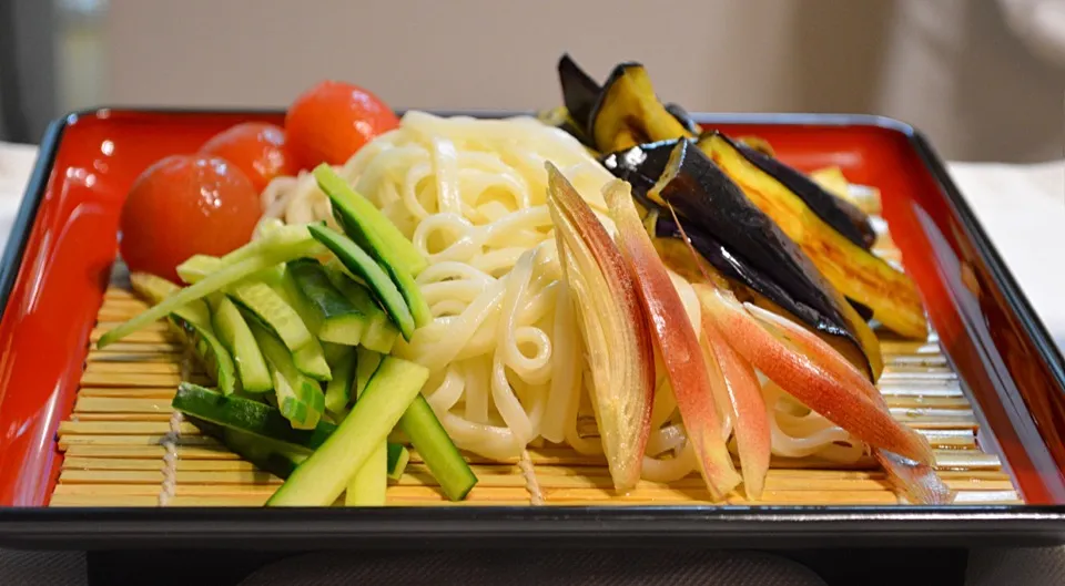 Snapdishの料理写真:Cold Udon with Vegetables|💖 ジジ 💖さん