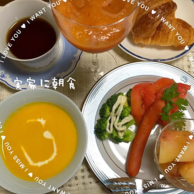 実家に朝食  かぼちゃのスープ|sonokoさん