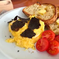 Snapdishの料理写真:Truffle eggs|口美庵女将 http://ameblo.jp/kuchimi2/さん