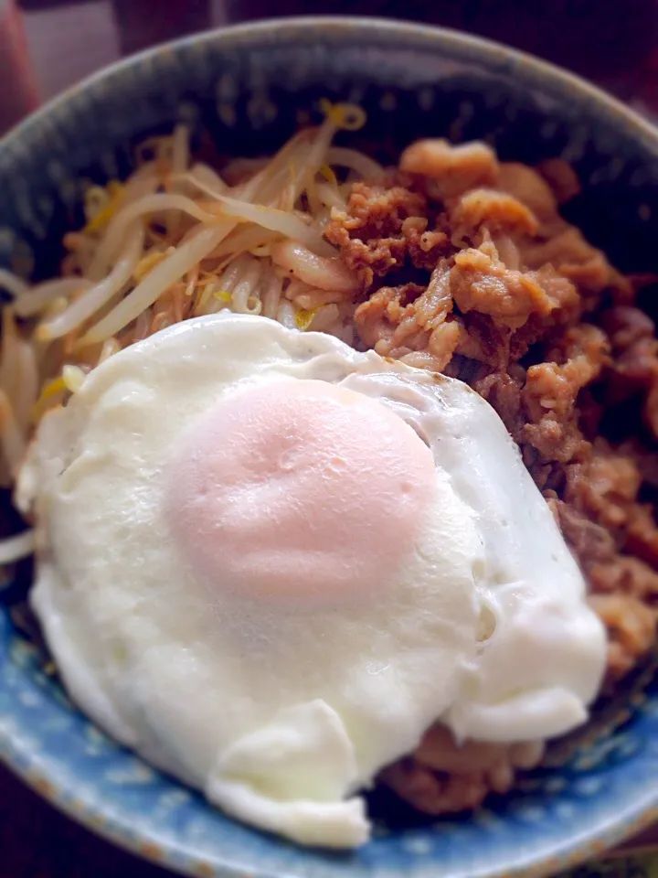 豚こまもやし丼|つもつも♥️さん