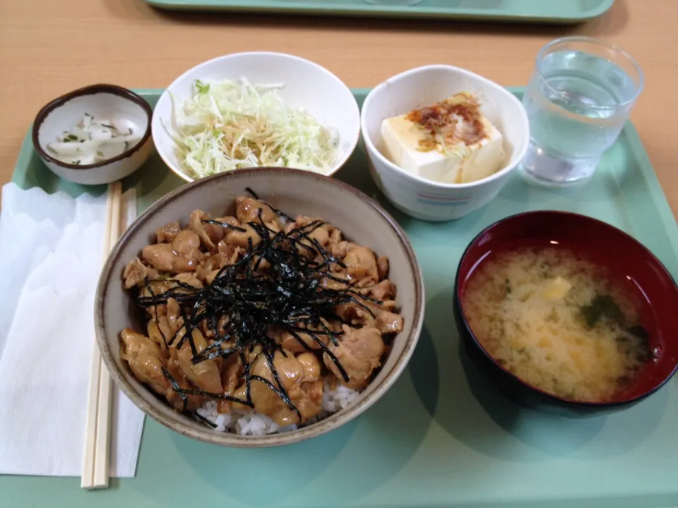 焼き鳥丼定食|おっちさん