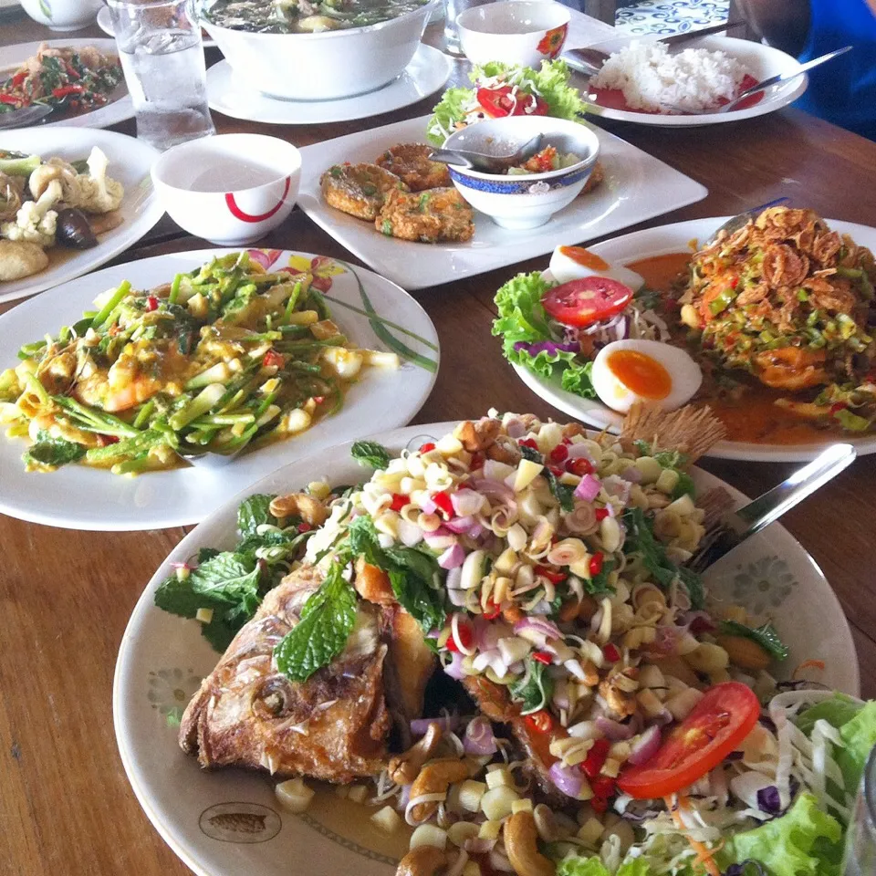 Superb Thai lunch #thaifood|Eat in Thaiさん