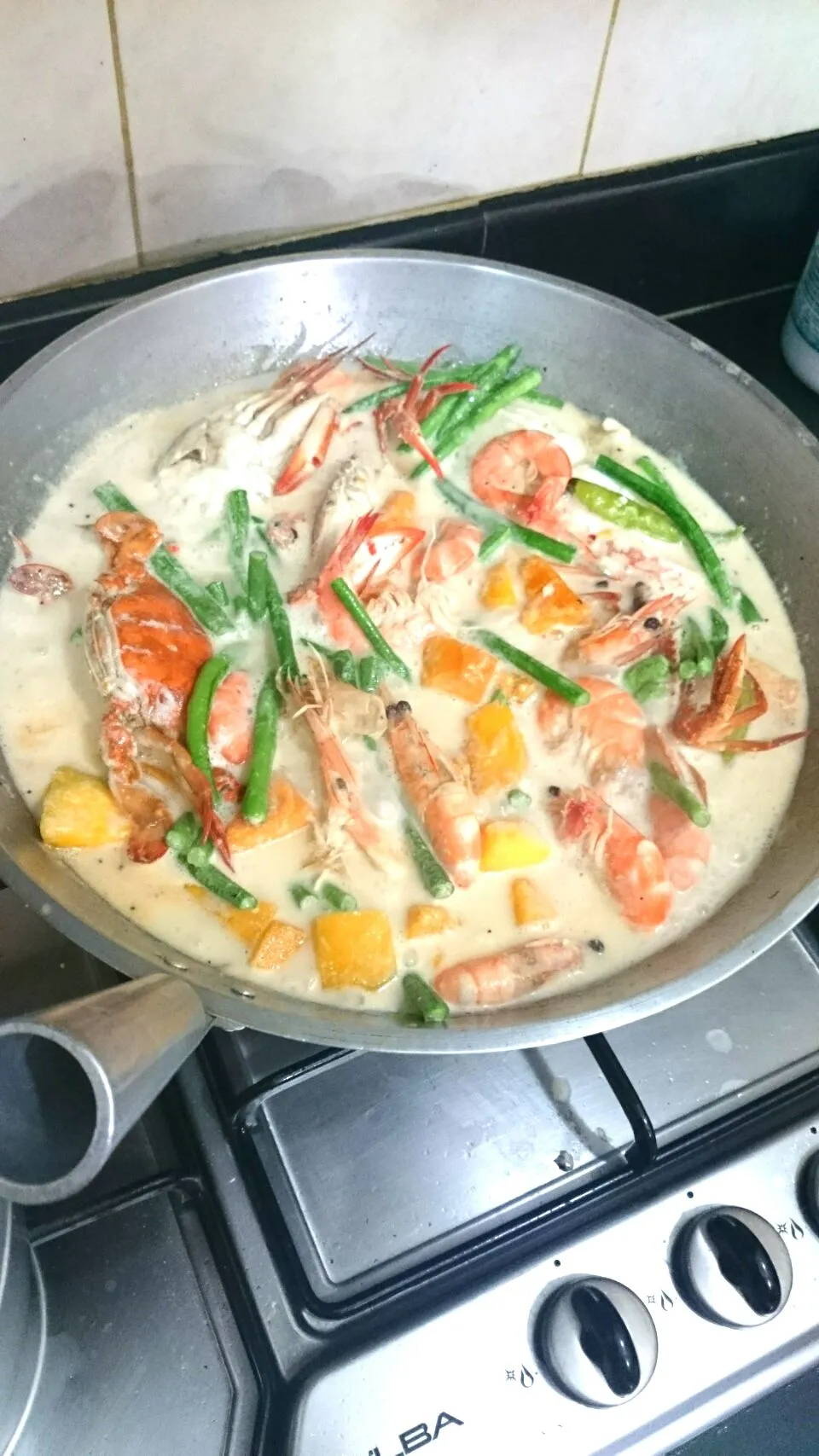 fresh shrimp,blue crab with string beans and squash cooked in coconut milk...|bonnieさん