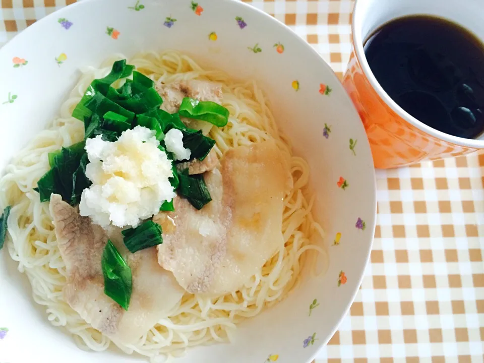 Snapdishの料理写真:豚しゃぶそうめん|sceviさん