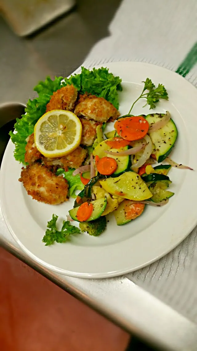 FRIED OYSTERS N SAUTÉED VEG|alex mayburyさん