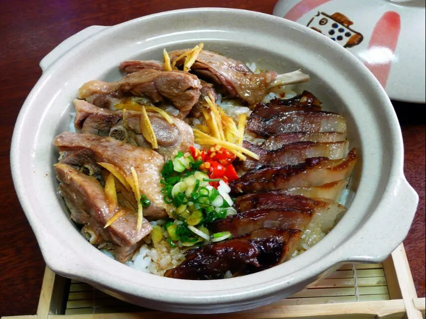 腊味砂锅饭。。。cured duck and pork over clay pot cooked rice.|steven z.y.さん