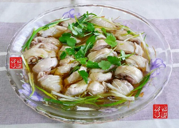 Snapdishの料理写真:葱油鸡 - steamed chicken with julienned scallion and ginger.|steven z.y.さん