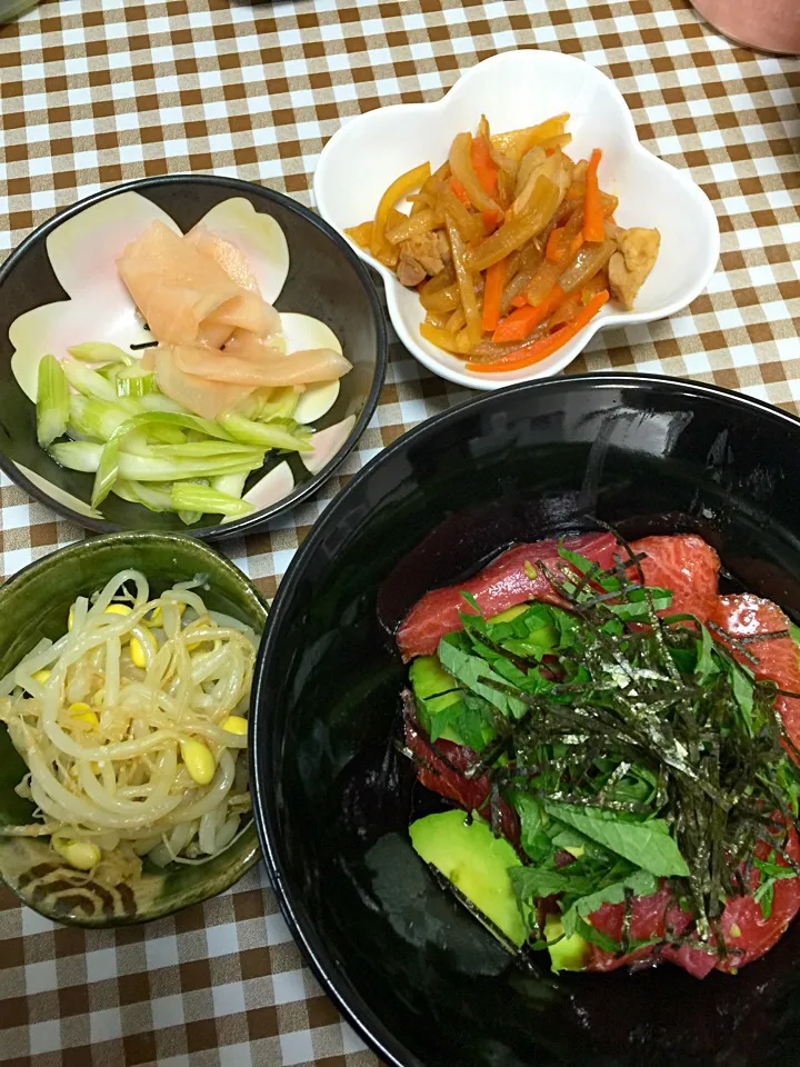 マグロアボカド丼🌴モヤシのナムル🌴大根きんぴら🌴セロリの漬物🌴生姜の甘酢|☆光るさん