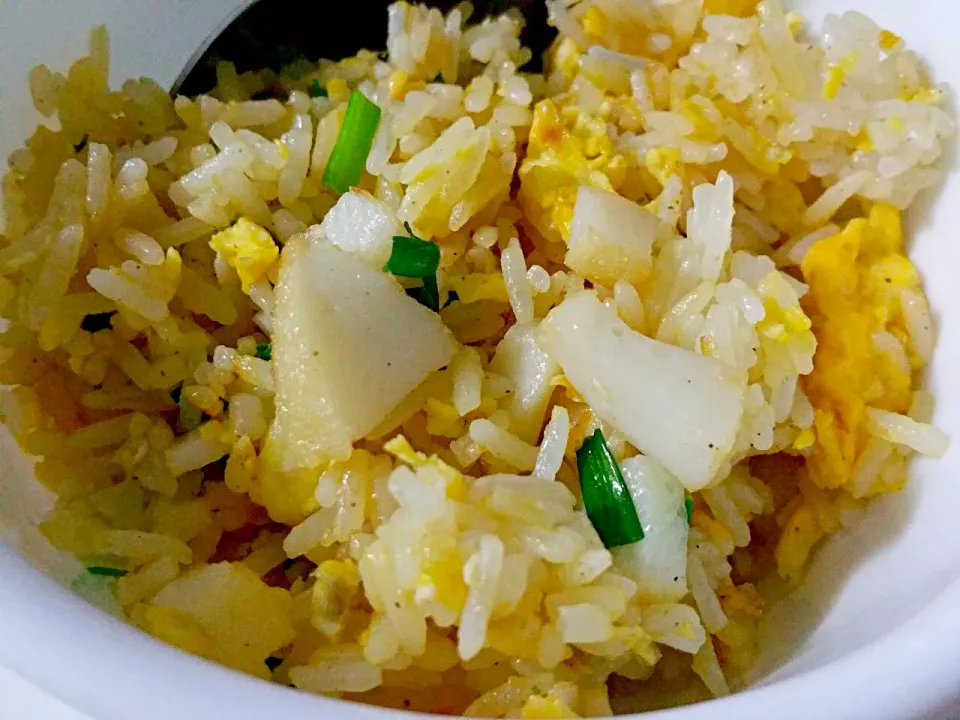 Butter fried rice ~ Eggs & Fishcakes & Spring Onions|🌷lynnlicious🌷さん