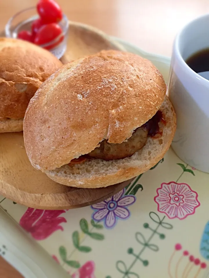 ソフトカンパニューでハンバーガー（レタスが無かった）|るるみさん