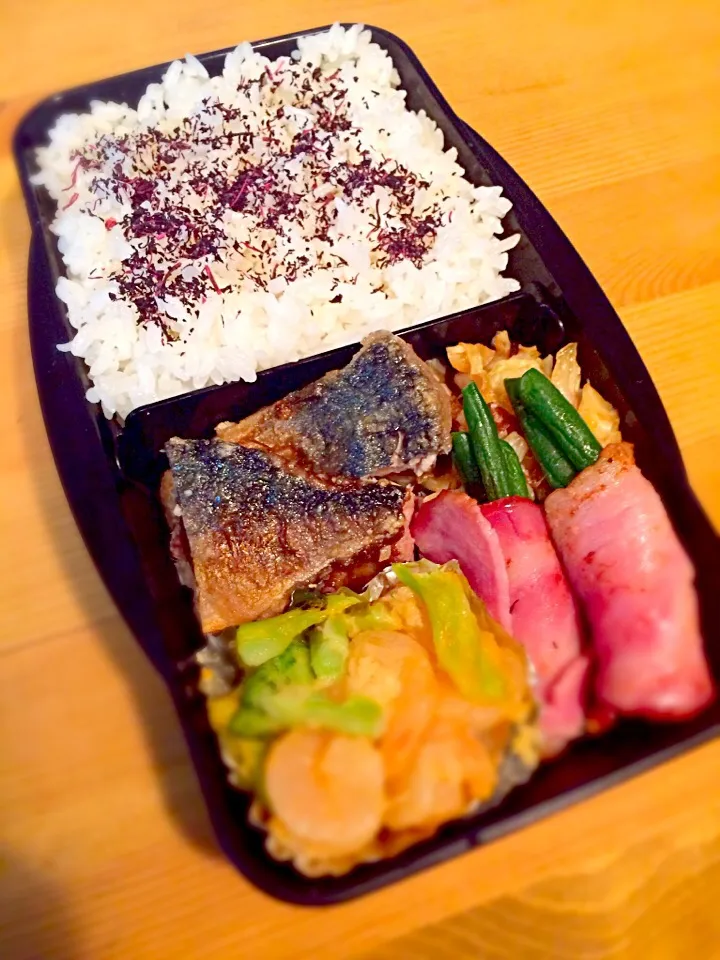 Snapdishの料理写真:鯖の竜田揚げ弁当🍱|meyou..さん