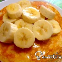 ✨BANANA PANCAKES for breakfast😋バナナパンケーキ、はちみつたっぷり😋✨