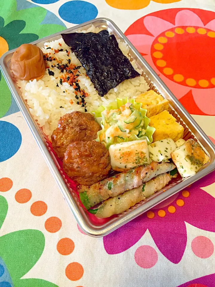 Snapdishの料理写真:部活顧問の先生用🎵試合お弁当´◡`|さくたえさん