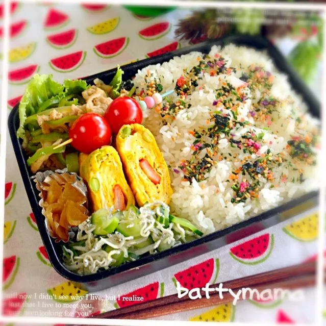 野菜炒め弁当〜塩きゅうりde酢の物も入ってる♡battymamaの節約しても美味しいお弁当♡|ばってぃーまま＠♪さん