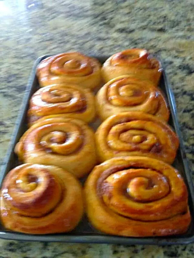 Butter Pecan Cinnamon  Rolls....|Sheila Harrisさん