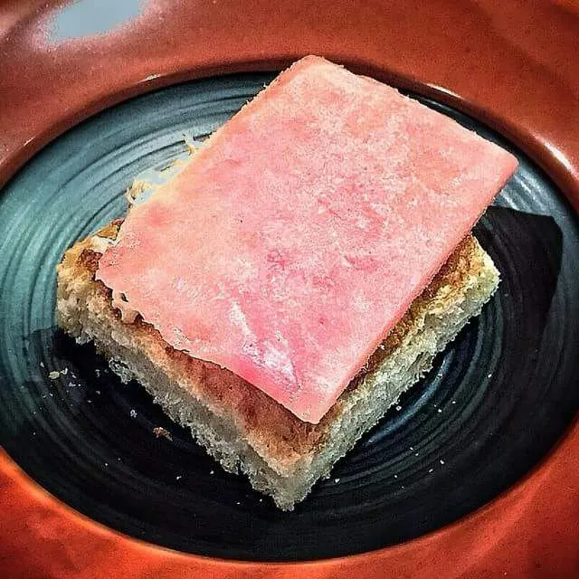 Japanese toast, glazed uni, white truffle paste, blue crab, frozen toro. I wasn't sure what to expect with a sheet of frozen toro but this was surprisingly deli|CHUENCHAIさん