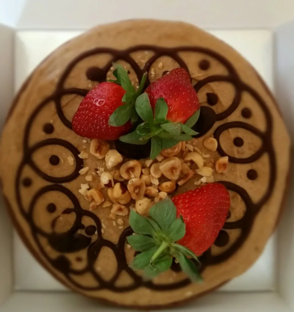 Raw, vegan chocolate+ hazelnut + caramel cake|hello sweetpea!さん