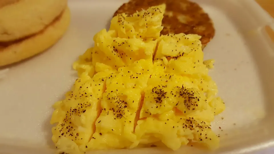 comfort food McDonald's big breakfast|Evon Hawさん