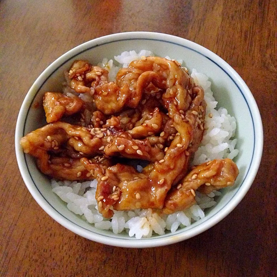 豚こまの甘辛丼|しおさん