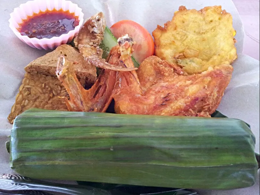 Nasi Timbel - Sundanese Food|FooDin'sさん