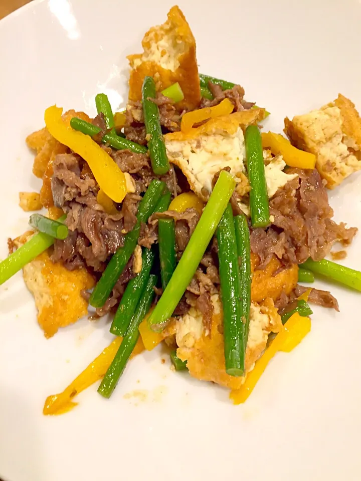 牛肉と厚揚げ、ニンニクの芽の焼肉のタレ炒め💛|まみりんごさん