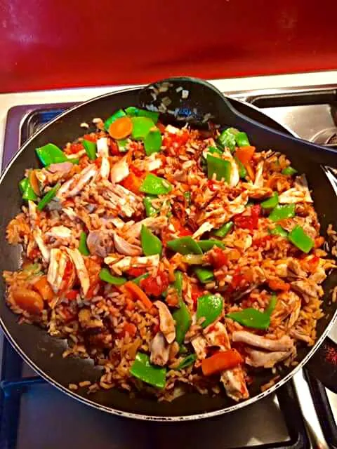 Snapdishの料理写真:Ground Beef And Rice Stir Fry W/ Loaded vegetables Garlic Cloves, Onion, Bell Pepper|Sheila Harrisさん