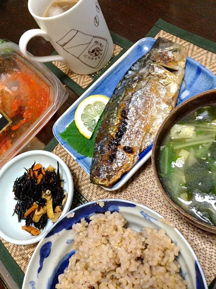 鯖寒干し＆ひじき＆水菜の味噌汁|まぐろさん