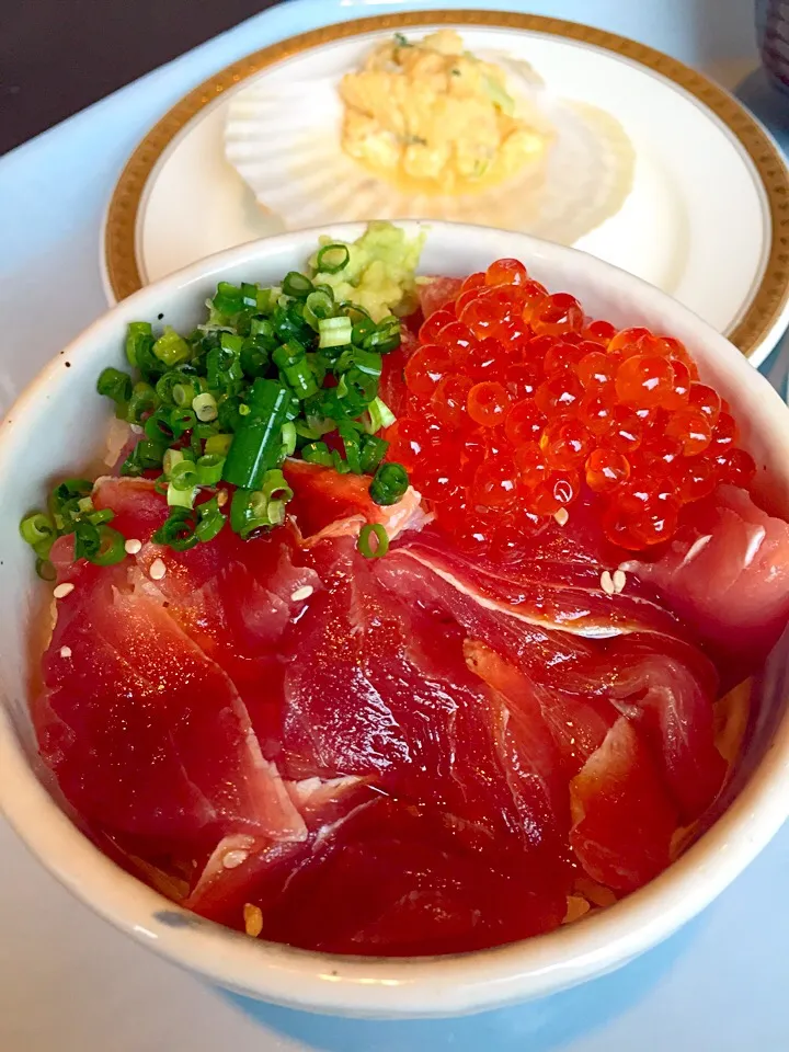 まぐろ丼 いくらトッピング|流線形さん