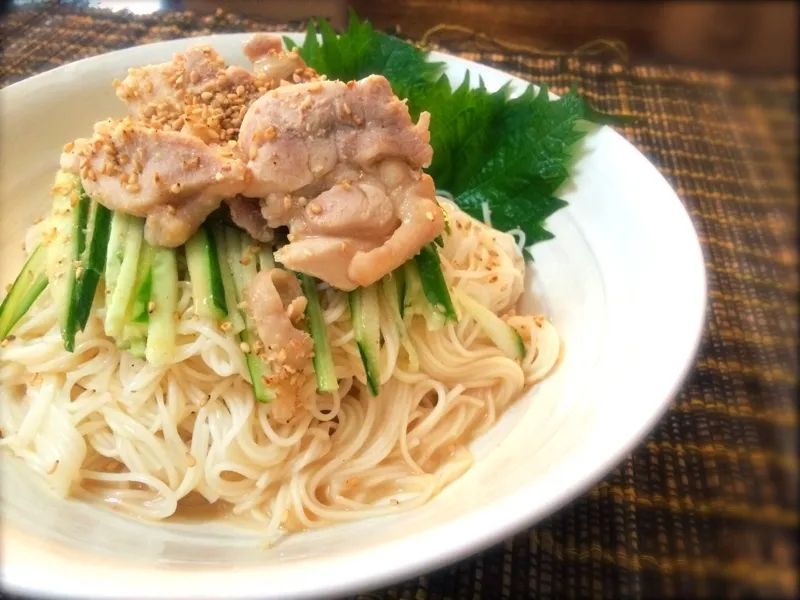 ゆずのん☆さんのゴマ鶏ぶっかけ素麺。 #楽天レシピ|楽天レシピさん